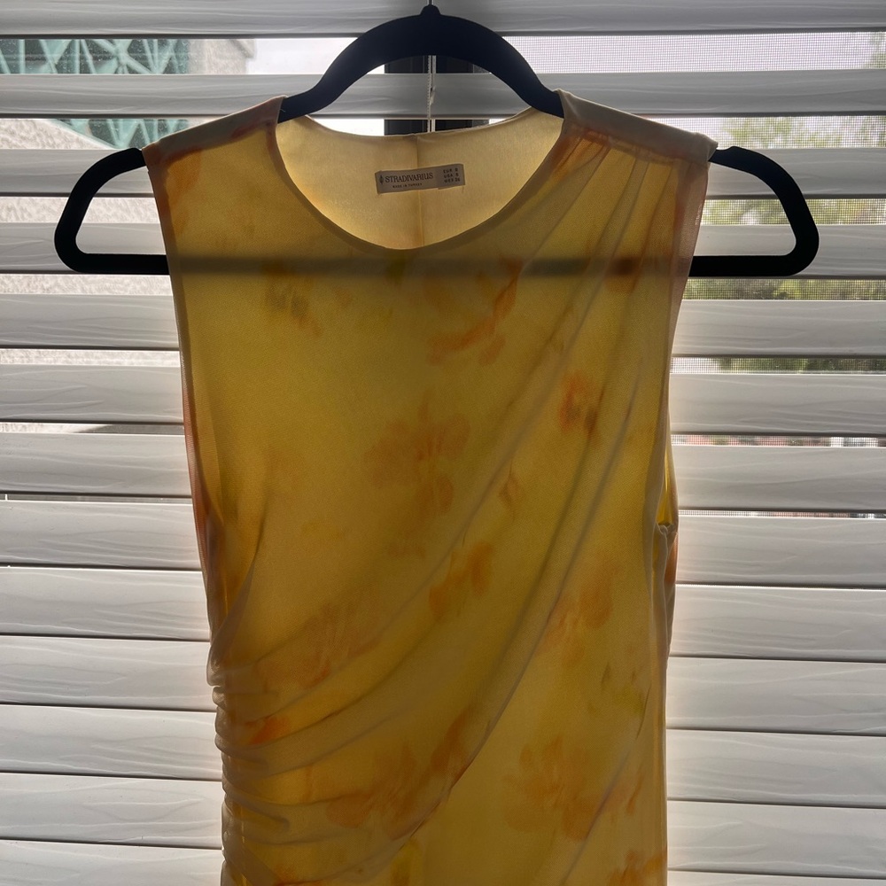 Stradivarius Light Yellow Sleeveless Top
